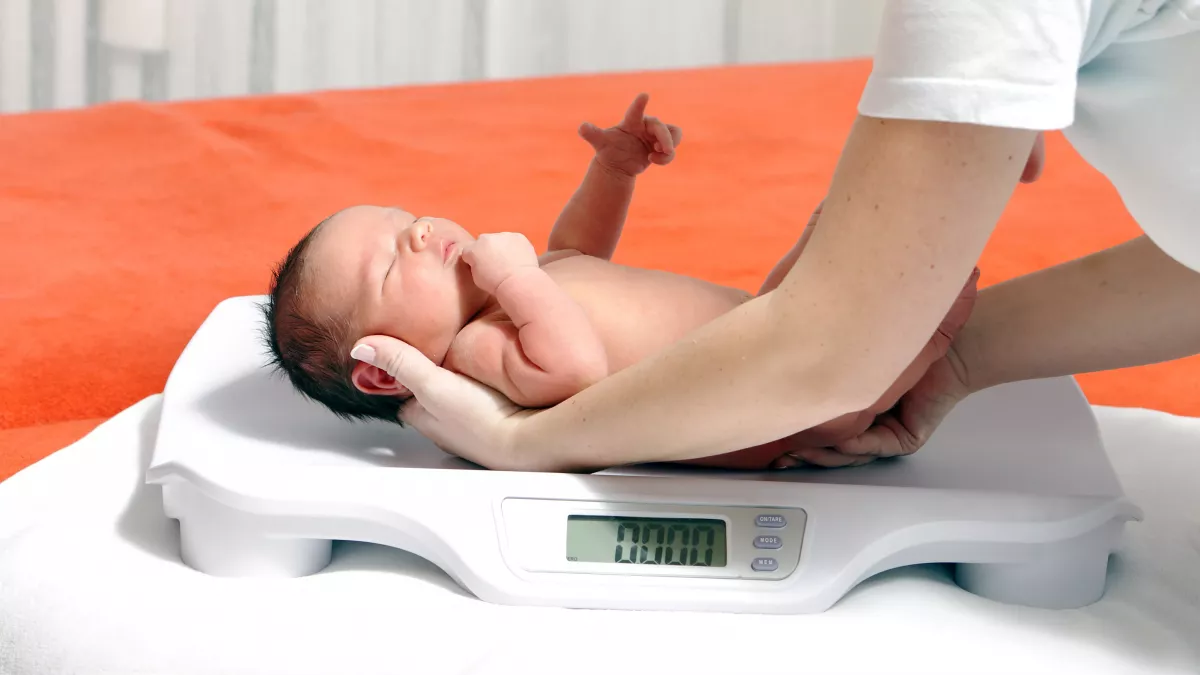 Comment évolue le poids d'un bébé