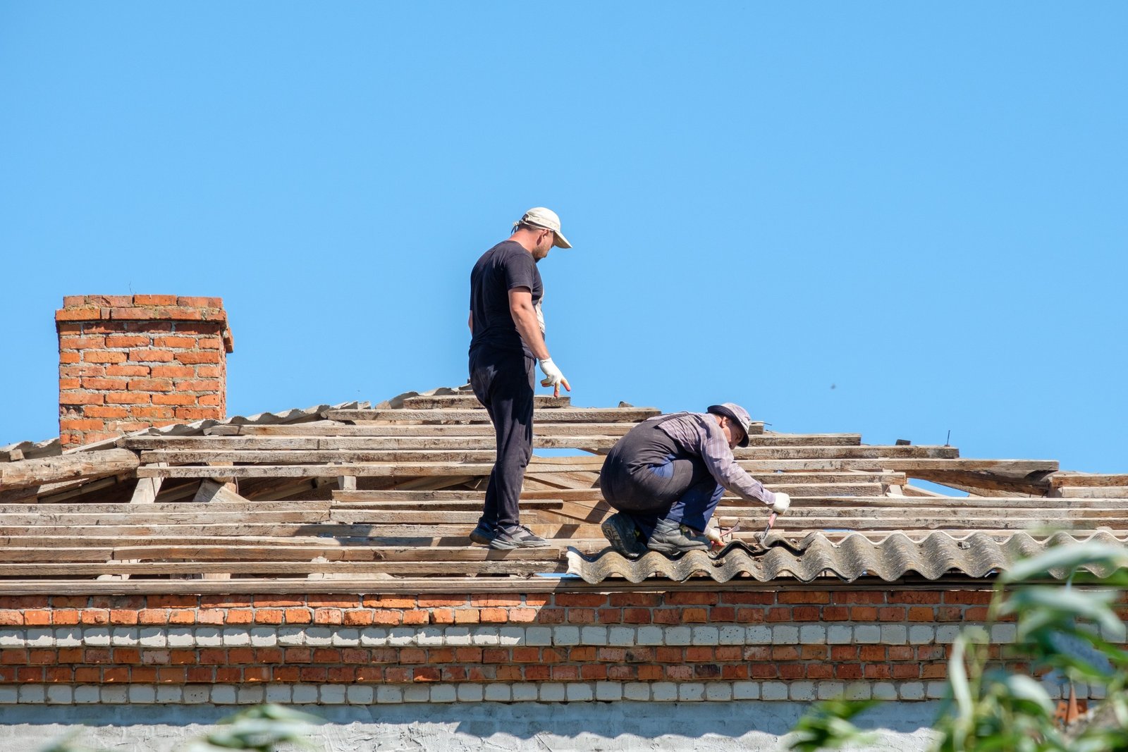 Les erreurs courantes lors de l&rsquo;installation d&rsquo;une nouvelle toiture et comment les éviter