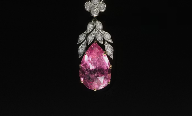 Bijoux en tourmaline : comment les choisir avec des pierres de qualité ?