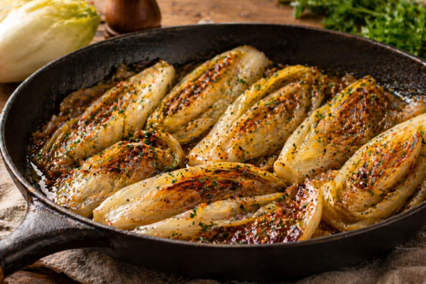 Braiser des endives : la technique incontournable pour sublimer ce légume d&rsquo;hiver