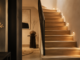 Revêtement escalier en bois : choisir et poser sans se tromper